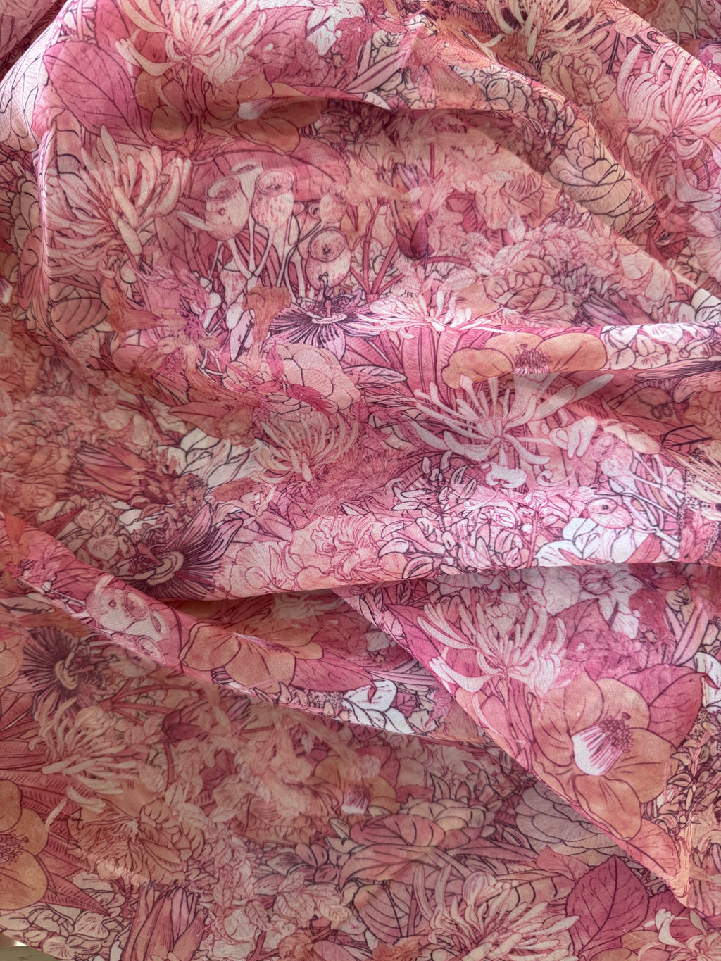 Lilly RUŽA Sarong