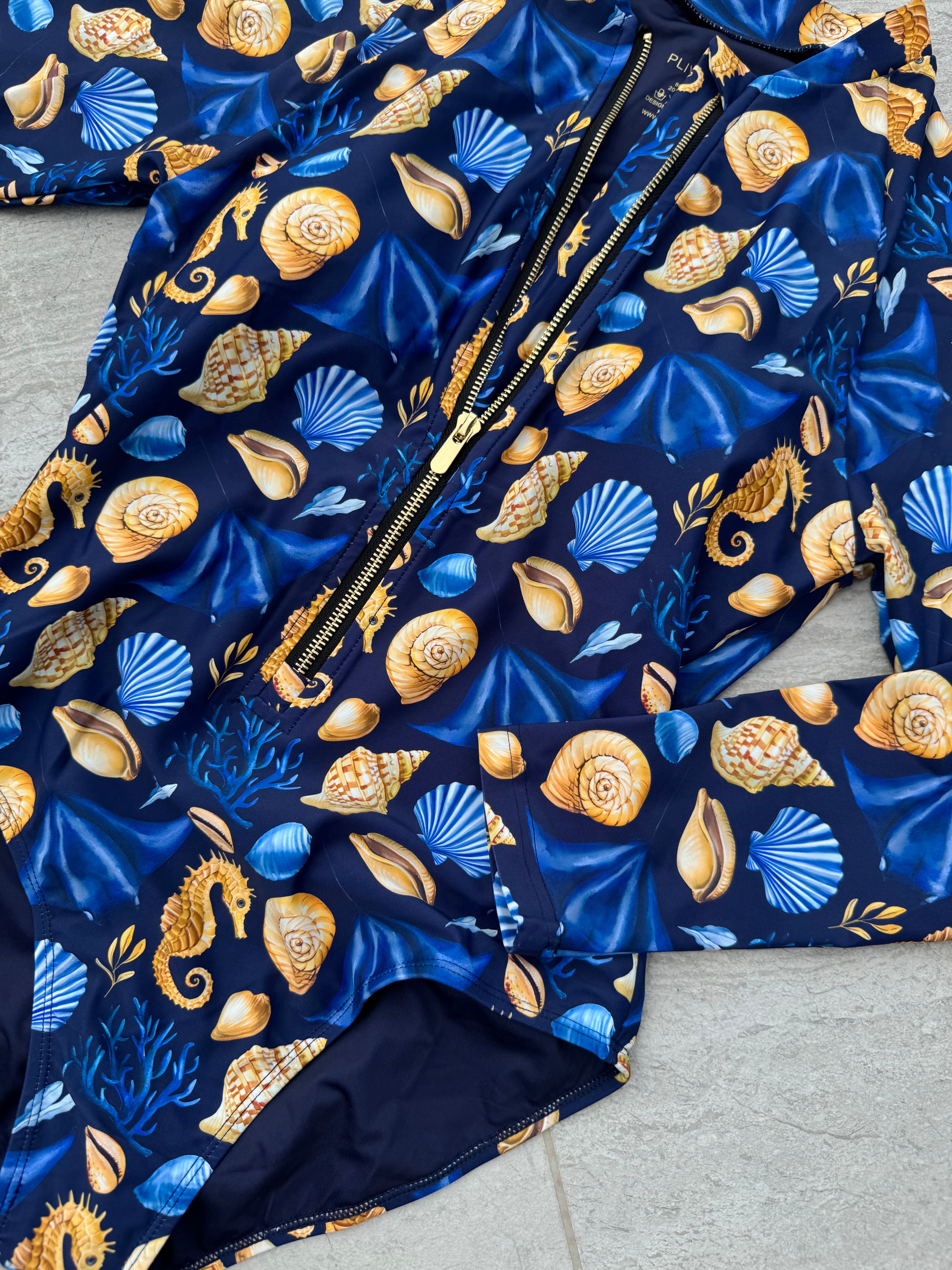 (PRE-ORDER) LANA - ČIOVO One Piece Zip Long Sleeve Swimsuit