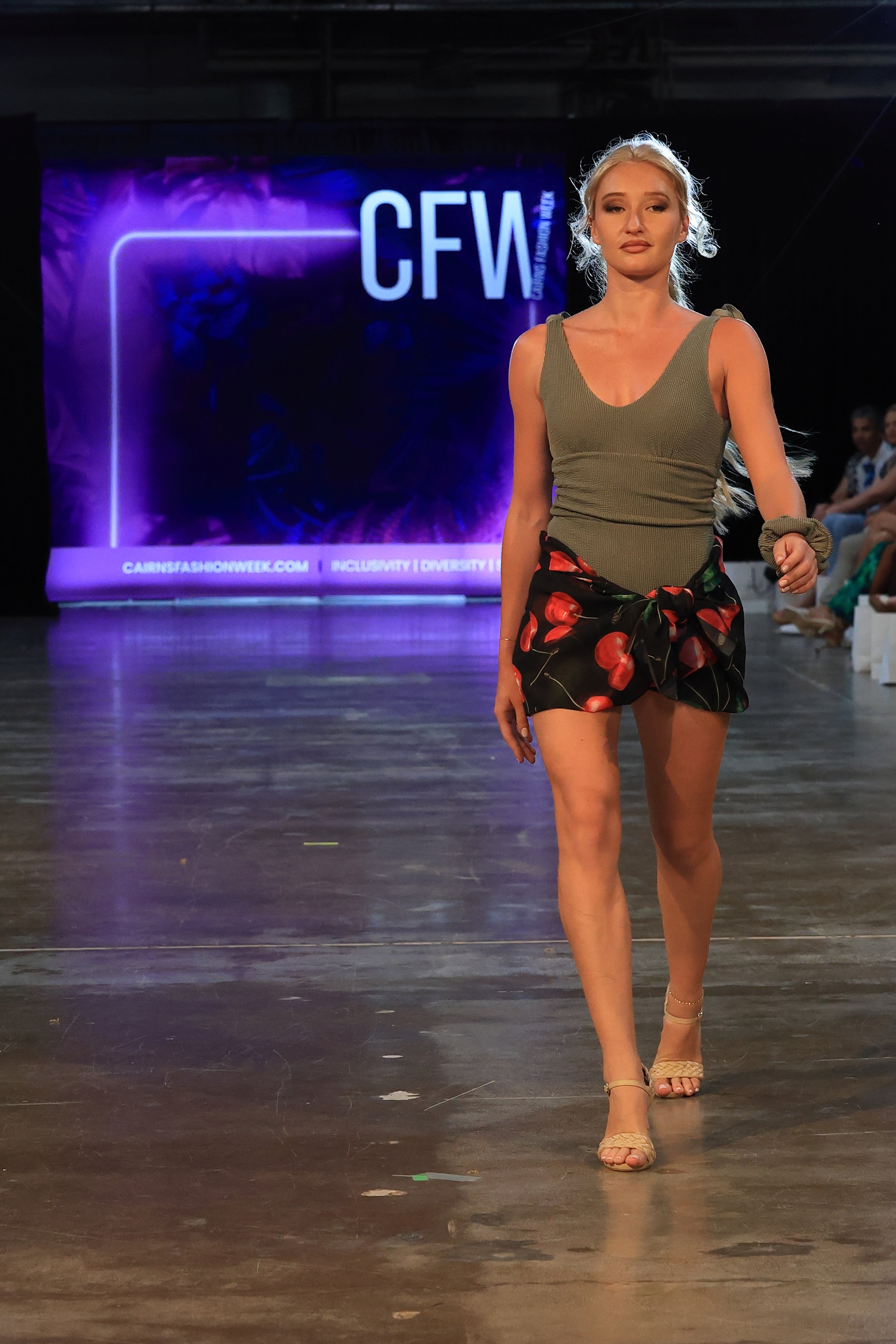 VISJNA 'Cherry’ Sarong