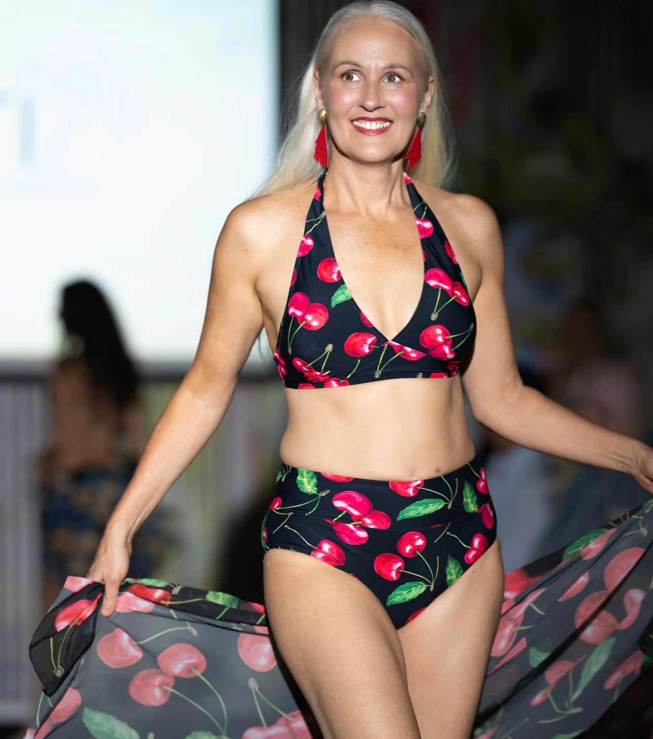 ADA - Mid Waist Bikini Bottoms - VIŠNJA